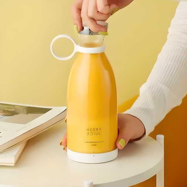 PORTABLE MINI JUICER BLENDER